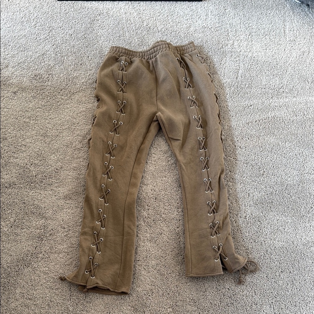 PrettyLittleThing Stylish Tan Women’s Bottoms with Lace Detailing